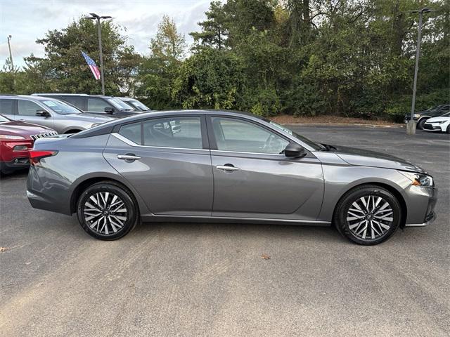 used 2025 Nissan Altima car, priced at $27,499