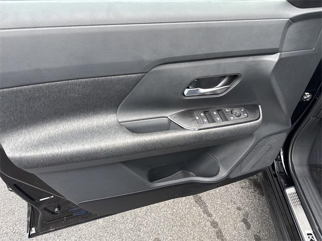 new 2026 Nissan Kicks car, priced at $30,094