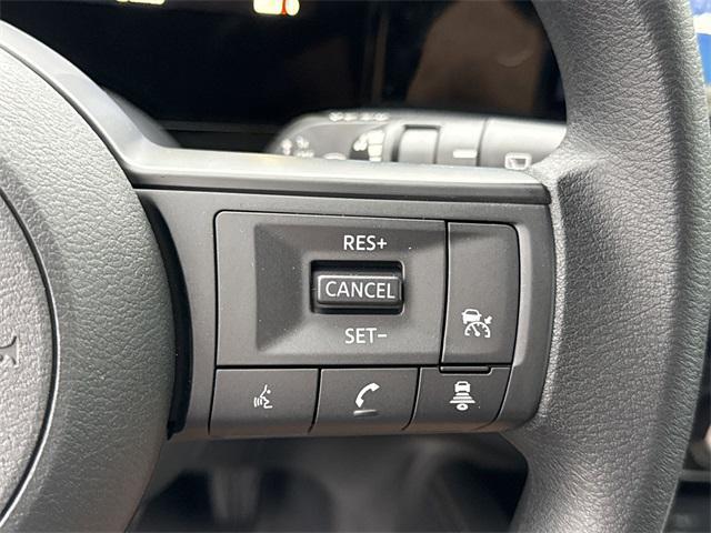 new 2025 Nissan Kicks car, priced at $26,184