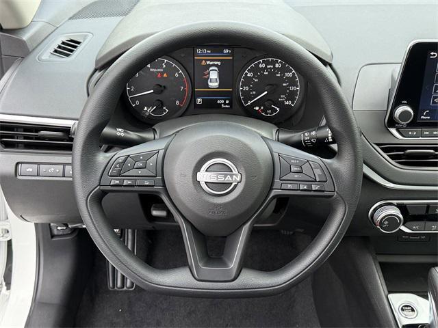 new 2025 Nissan Altima car, priced at $26,640