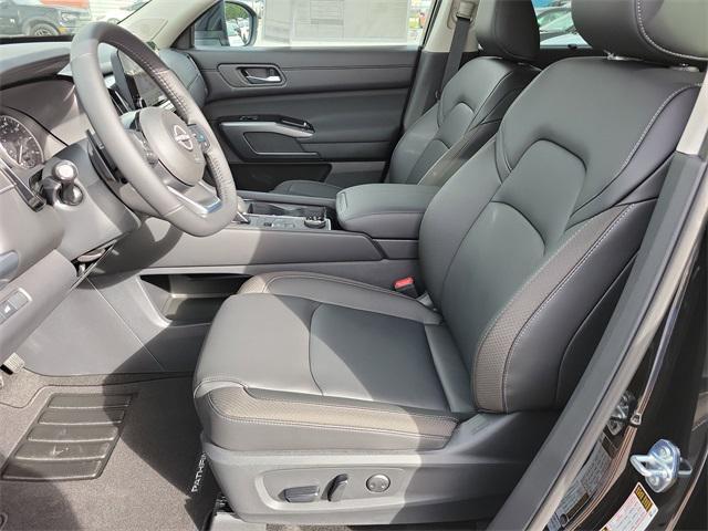 new 2025 Nissan Pathfinder car, priced at $42,995