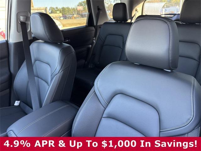 new 2025 Nissan Pathfinder car, priced at $40,406