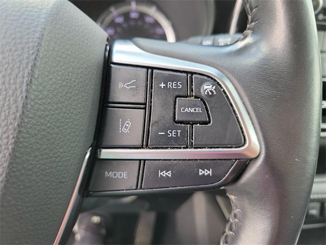 used 2021 Toyota Highlander Hybrid car, priced at $25,630