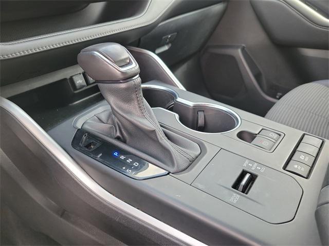 used 2021 Toyota Highlander Hybrid car, priced at $25,630