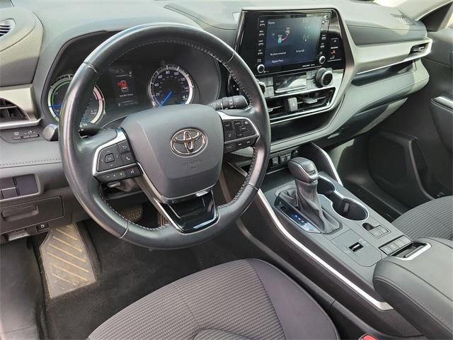 used 2021 Toyota Highlander Hybrid car, priced at $25,630