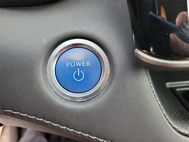 used 2021 Toyota Highlander Hybrid car, priced at $25,630