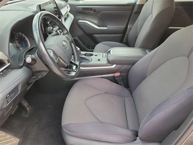 used 2021 Toyota Highlander Hybrid car, priced at $25,630