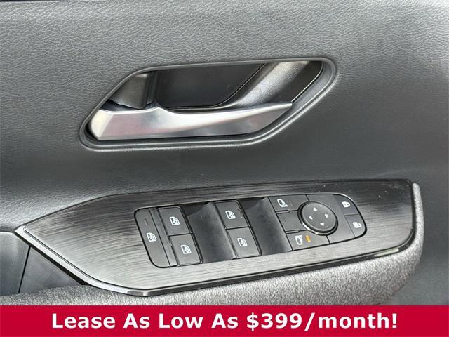 new 2025 Nissan Kicks car, priced at $26,582