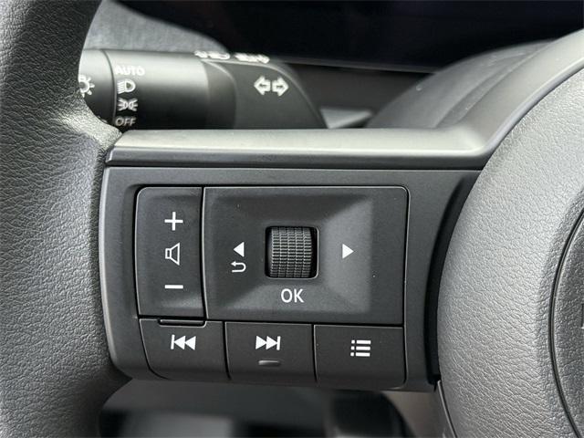 new 2025 Nissan Kicks car, priced at $26,582