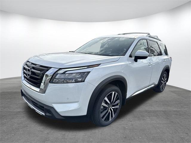 new 2025 Nissan Pathfinder car, priced at $48,772