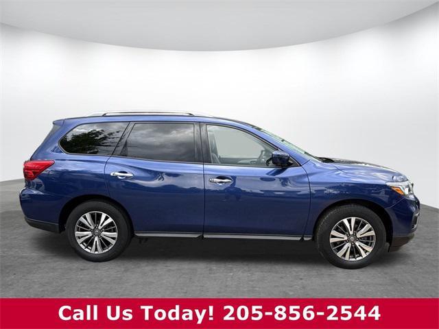 used 2020 Nissan Pathfinder car, priced at $19,499