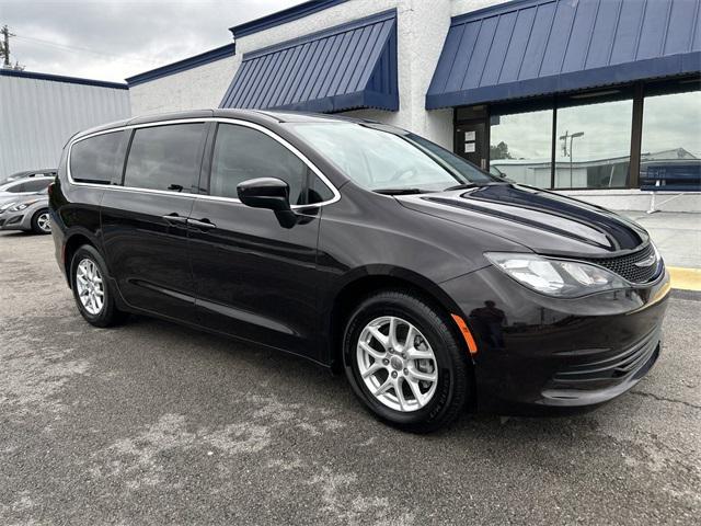 used 2017 Chrysler Pacifica car, priced at $13,799