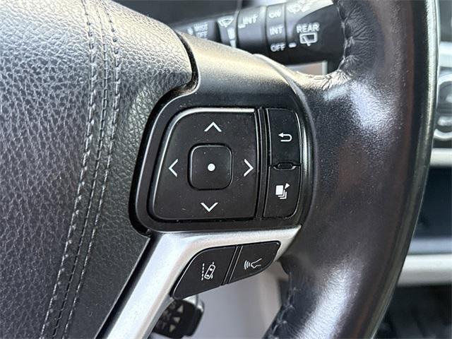 used 2019 Toyota Highlander car, priced at $16,599