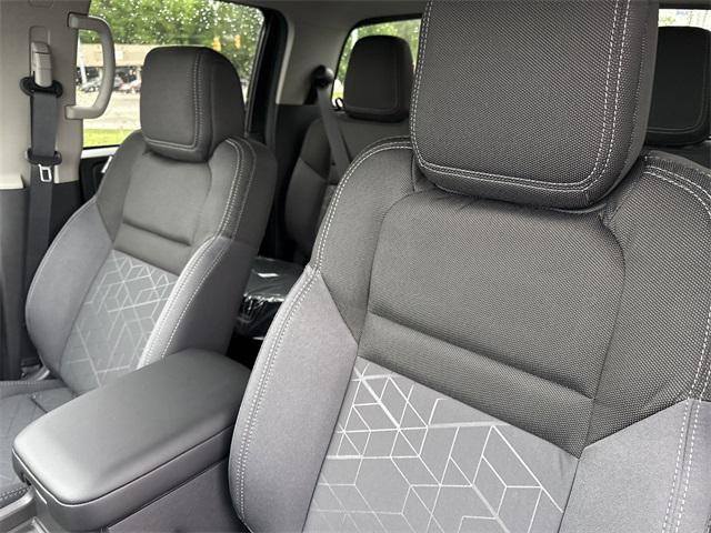 new 2025 Nissan Frontier car, priced at $38,052