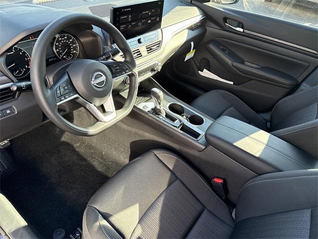 new 2025 Nissan Altima car, priced at $28,995