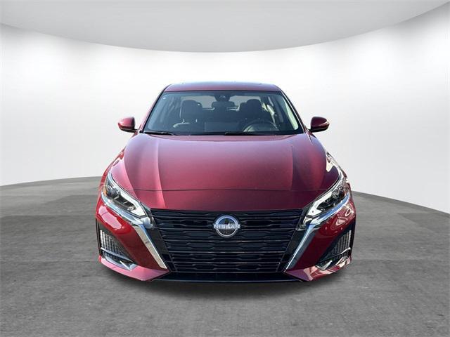 new 2025 Nissan Altima car, priced at $28,995