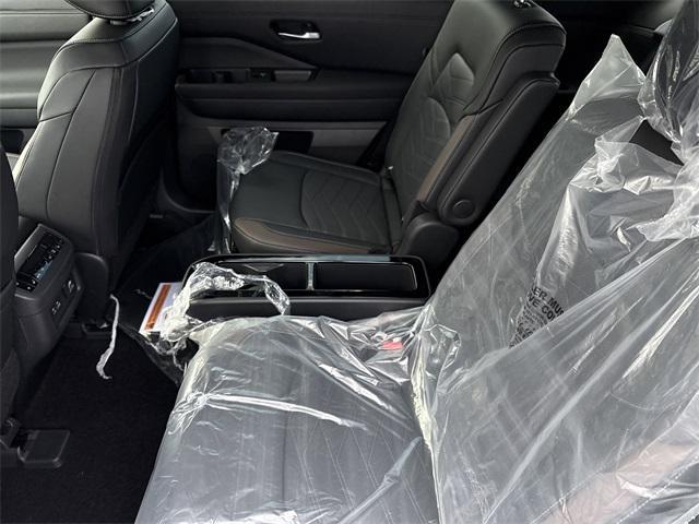 new 2025 Nissan Pathfinder car, priced at $48,196