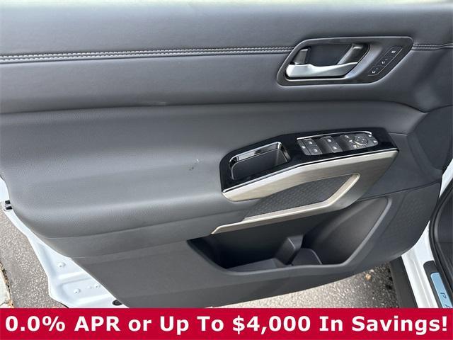 new 2025 Nissan Pathfinder car, priced at $48,196