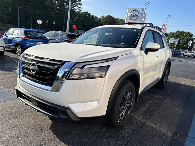 new 2024 Nissan Pathfinder car, priced at $45,080