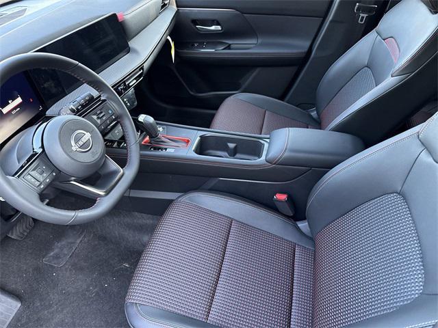 new 2025 Nissan Kicks car, priced at $29,670