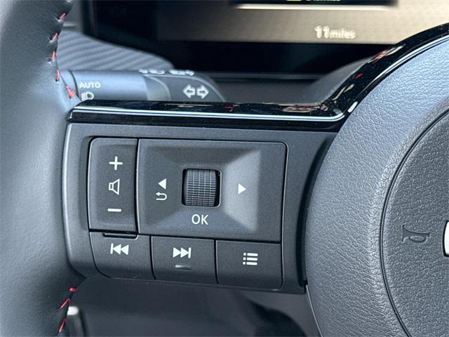 new 2025 Nissan Kicks car, priced at $29,670