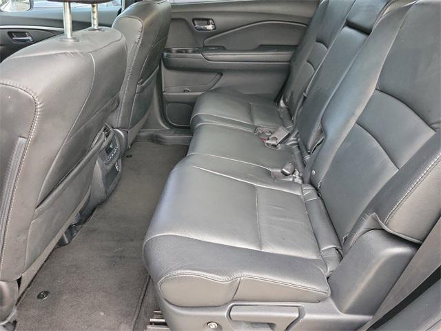 used 2022 Honda Pilot car, priced at $32,995