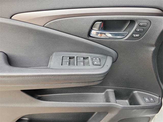 used 2022 Honda Pilot car, priced at $32,995