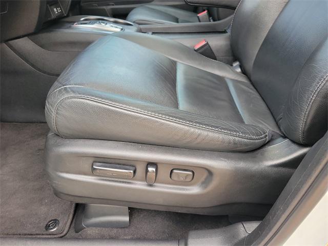 used 2022 Honda Pilot car, priced at $32,995