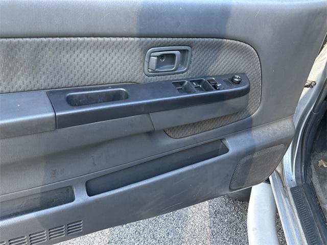 used 2002 Nissan Xterra car, priced at $4,895