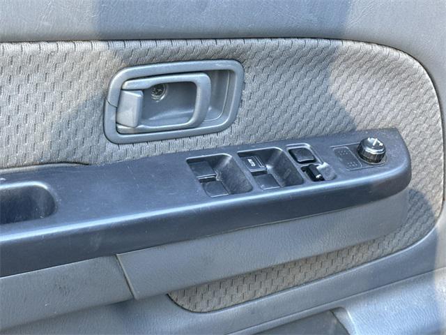 used 2002 Nissan Xterra car, priced at $4,895
