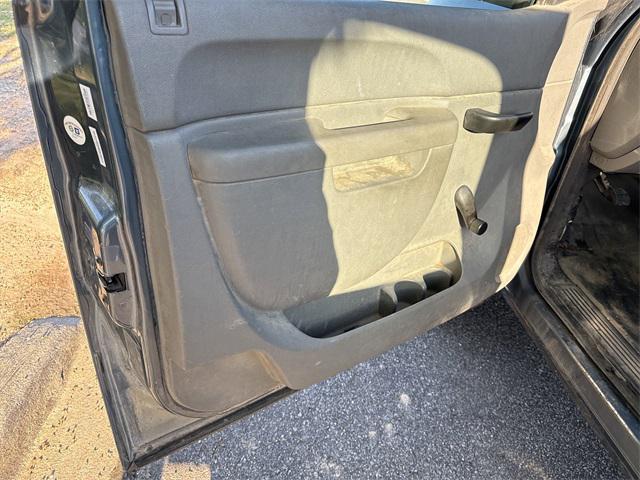 used 2013 Chevrolet Silverado 1500 car, priced at $12,998