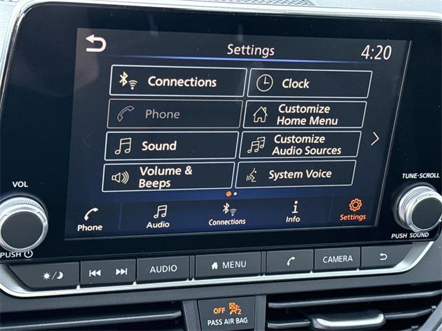 new 2025 Nissan Altima car, priced at $27,995