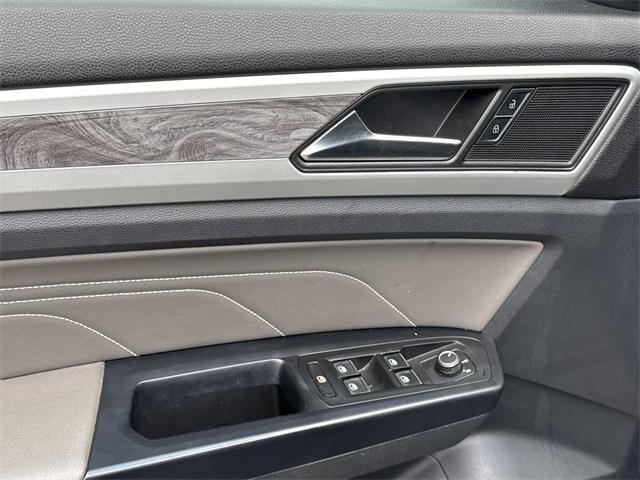 used 2021 Volkswagen Atlas Cross Sport car, priced at $20,995