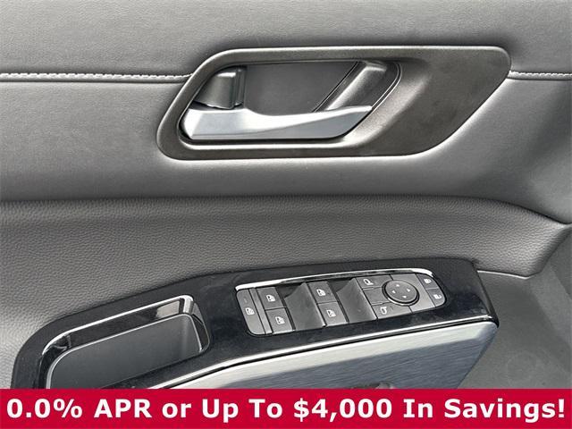 new 2025 Nissan Pathfinder car, priced at $44,214