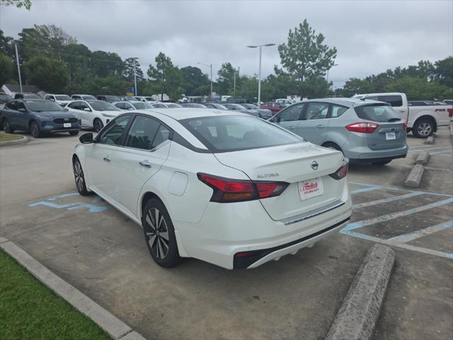 used 2021 Nissan Altima car, priced at $19,450