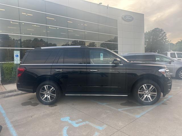 used 2022 Ford Expedition car, priced at $40,997