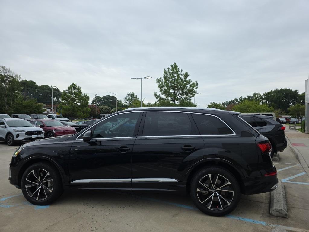 used 2023 Audi Q7 car, priced at $38,200