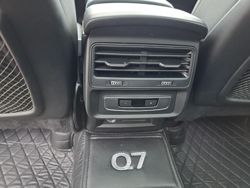 used 2023 Audi Q7 car, priced at $38,200