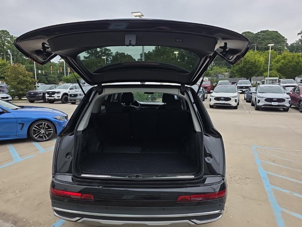 used 2023 Audi Q7 car, priced at $38,200