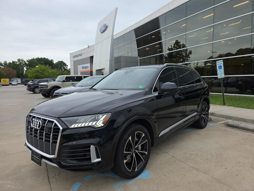 used 2023 Audi Q7 car, priced at $38,200