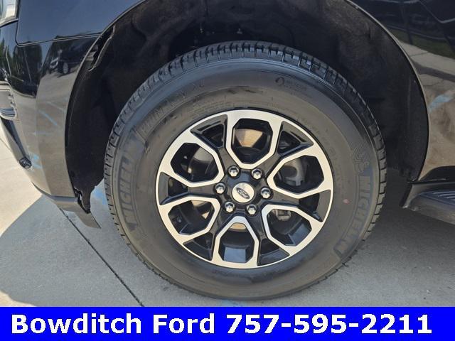 used 2024 Ford Expedition car, priced at $49,900