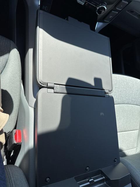 new 2024 Ford F-150 Lightning car