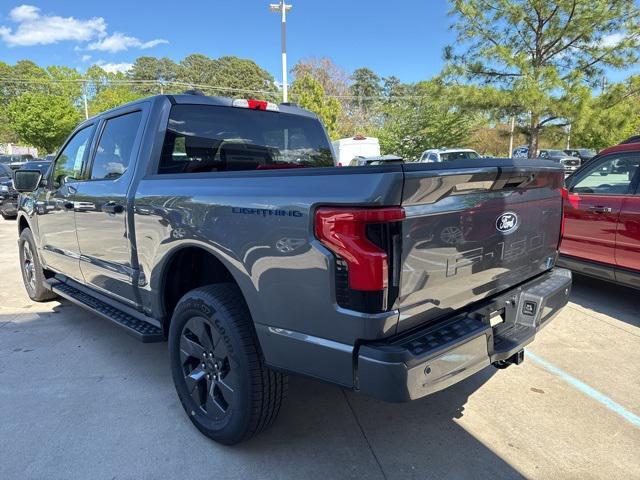 new 2024 Ford F-150 Lightning car