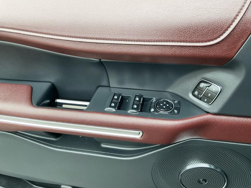 used 2023 Ford Expedition car, priced at $41,999