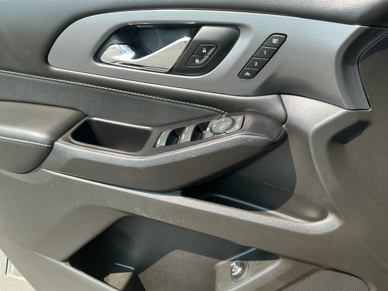 used 2019 Chevrolet Traverse car, priced at $22,470