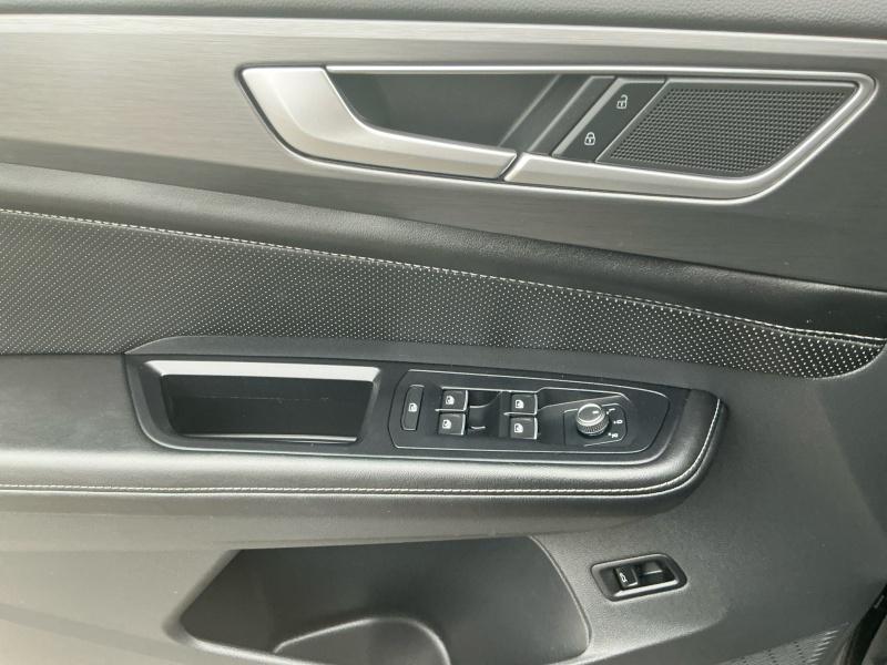 used 2024 Volkswagen Atlas Cross Sport car, priced at $34,990