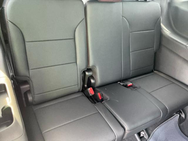 new 2025 Chevrolet Traverse car, priced at $50,194