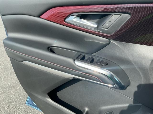 new 2025 Chevrolet Traverse car, priced at $50,194