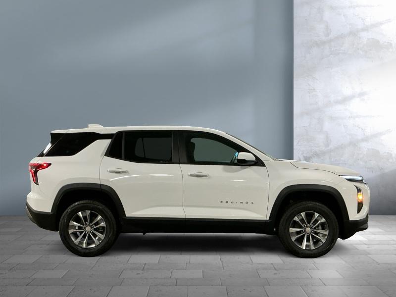 new 2026 Chevrolet Equinox car, priced at $31,069