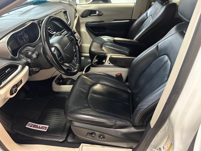 used 2021 Chrysler Pacifica car, priced at $23,999